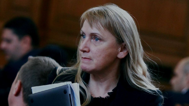 Журналистката Елена Йончева ще навърши 60 години в края на