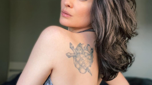 Диана Димитрова отново напомни за себе си с ефектна снимка