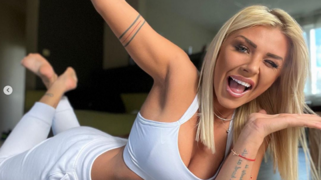 Колоритната участничка от риалити формата Игри на волята Денислава Велкова