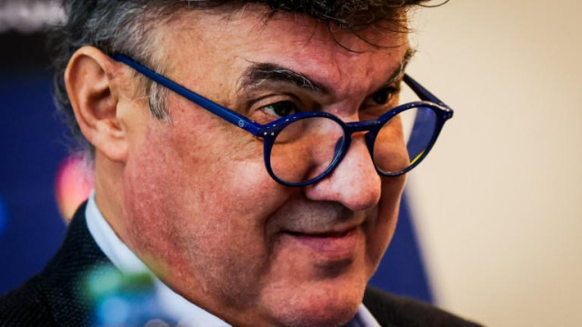 От няколко месеца бившият президент на БФС Борислав Михайлов живее