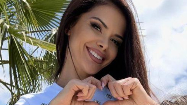 Фолкпевицата Преслава май се е сгодила Този слух упорито обикаля в