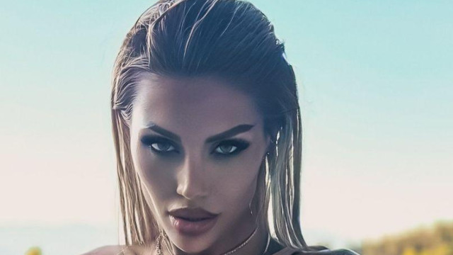 Носителката на титлата Мис Силикон Джулиана Гани си направи вампирски