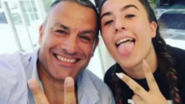 Единствената дъщеря на новинаря Юксел Кадриев Габриела се носи