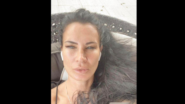 Откакто се раздели с мултимилионера Майкъл Струмейтис Цеци Красимирова съвсем