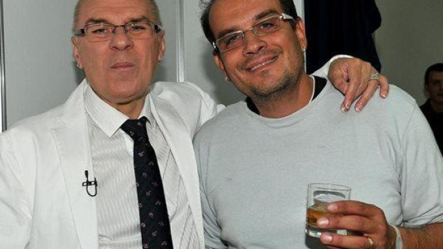 Ивайло Манолов хукна на шопинг из бутиците за дамска мода