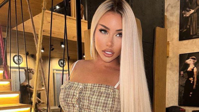 Гери Никол отново се изфука пред последователите си в Инстаграм че