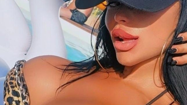 Силиконовият бюст на героинята от риалити сериала София ден и