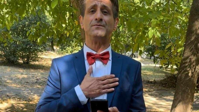 Много от колегите мислят че това е политическа сатира но