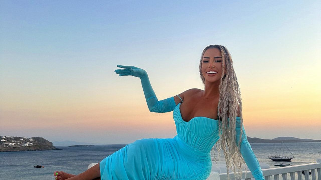 Чалга рапърката Гери Никол все още се наслаждава на топли дни