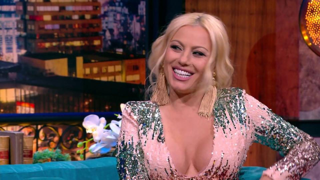 Камелия е зарината от работа след като Новак Джокович я