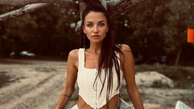 Актрисата няма намерение да чака новата година за да започне