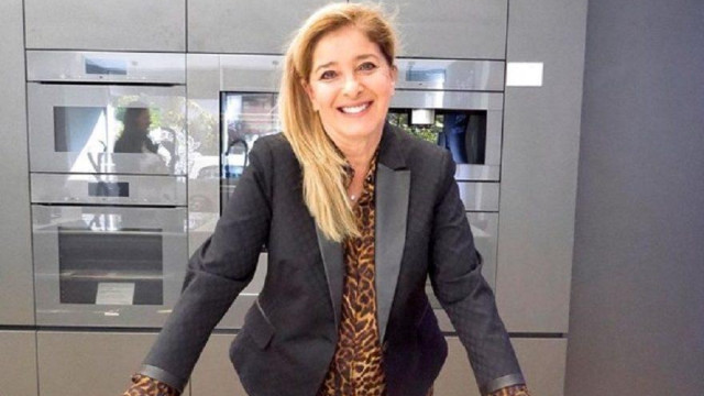 Актрисата Катерина Евро се подложи на лека разкрасителна интервенция пише