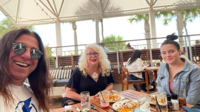 Дъщеря ни Виктория ни направи американци Това признание направи ексклузивно