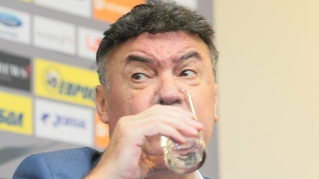 Боби Михайлов съвсем залитна по чашката видя репортер на Уикенд Бившият