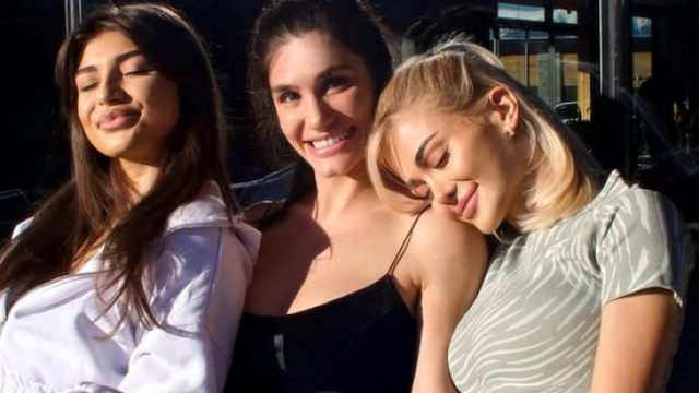 Добре оформени и сочни дупета заголиха чалгаджийката Лидия и ергенката