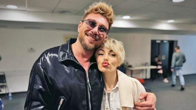 Поли Генова прегърна топло колегата си Миро след концерта му