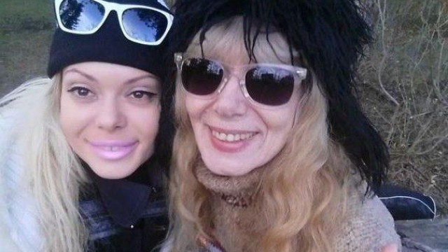 Aлбена Вулева се върна в България за коледните празници Бившата