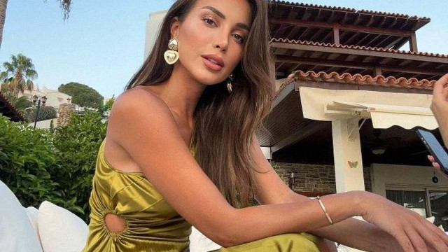 След развода си с Даниел Петканов Александра Богданска вече не