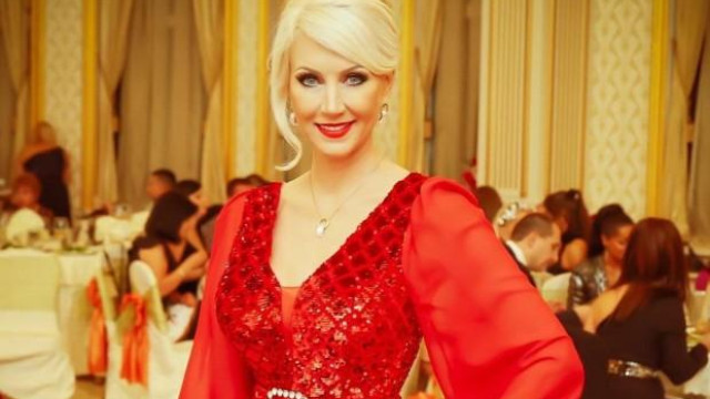 Най красивата баба на републиката Дони Василева избухна в ново амплоа