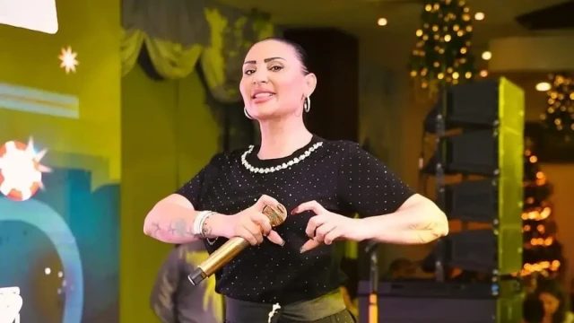 Софи Маринова задмина иконата си Лили Иванова Ромската перла обяви