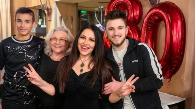 След като страда 3 години от прекъснатата им връзка певицата