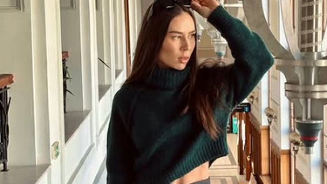 Маги Джанаварова изрази възхищението си от гарата в Бургас Рядко намирам