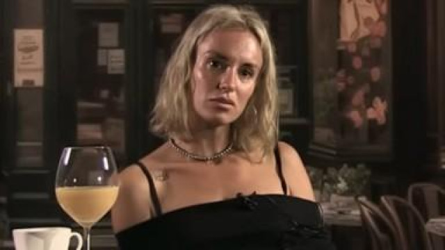 Радина Кърджилова досега залагаше на естествената си красота но явно