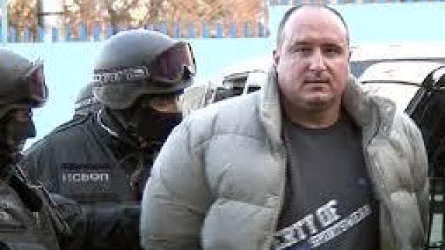 Издирваният от родните власти чрез Интерпол с влязла в сила
