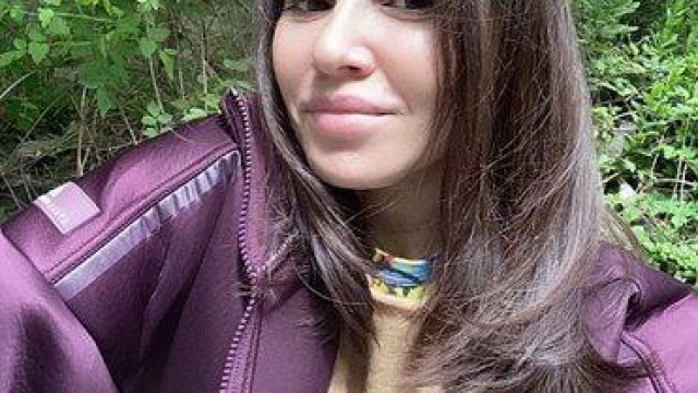 Ирина Флорин изглежда като младо момиче благодарение на разкрасителни процедури