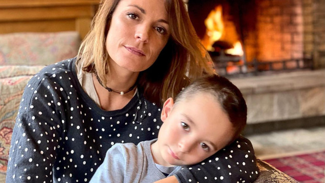 Готината актриса Силвия Петкова има нова баня и очевидно кипи