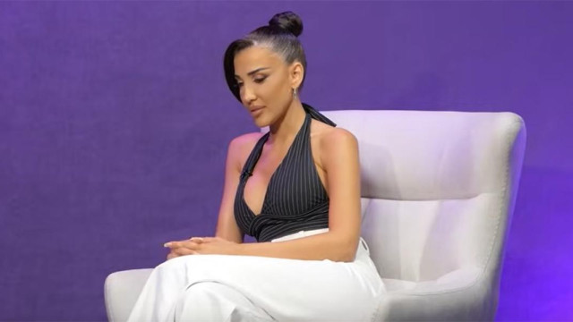 Попфолк певицата Доника се появи по бельо на участие пише