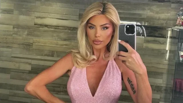 Развеждащата се Светлана Василева захвърли сутиена както захвърли барака си