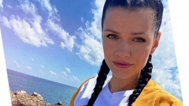 Ралица Паскалева е първа дружка с бившата жена на мъжа
