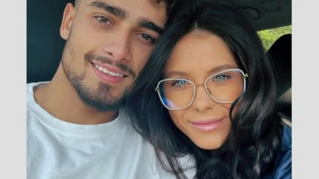 Крушата не пада по далече от дървото фолклегендата Милко Калайджиев навремето