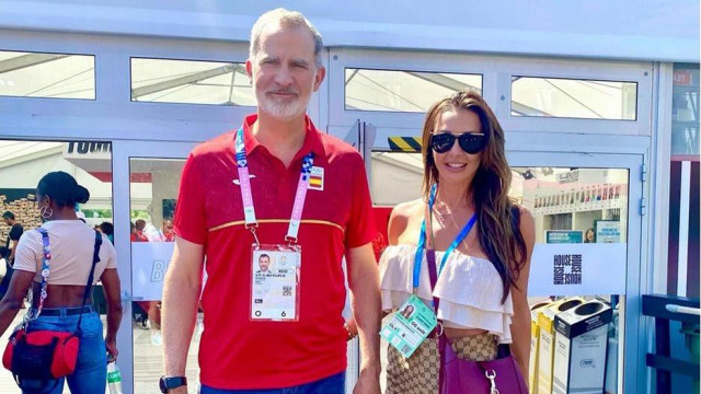 Сама съм но не съм самотна С гордо вдигната глава