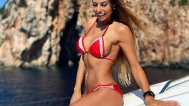 Виктория Кузманова бивша адреналинка и настояща муза на Димитър Рачков