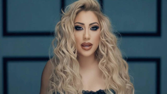 Ромската перла Роксана стана учителка по финанси с новата си