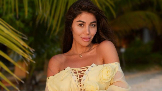 Даниела Рупецова отлетя за Малдивите и вече седмица разпуска на