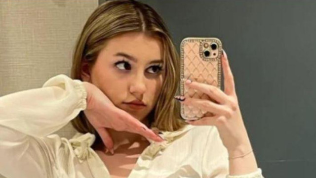 Девствеността си на холивудски актьор с помощта на Джефри Епстийн