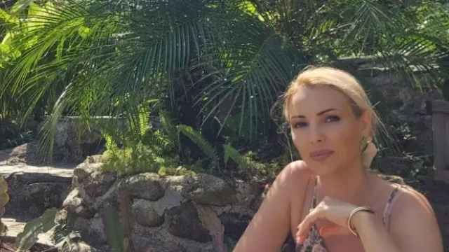 Ева Кикерезова отпраши за Хавана за да празнува свободата си
Красивата