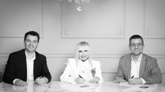 Навръх личния си празник когато по правило избягва шумните събирания