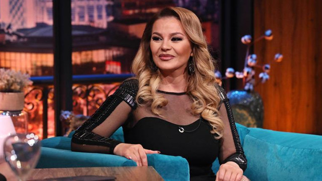 Деси Слава изненада тези дни с емоционална песен посветена на