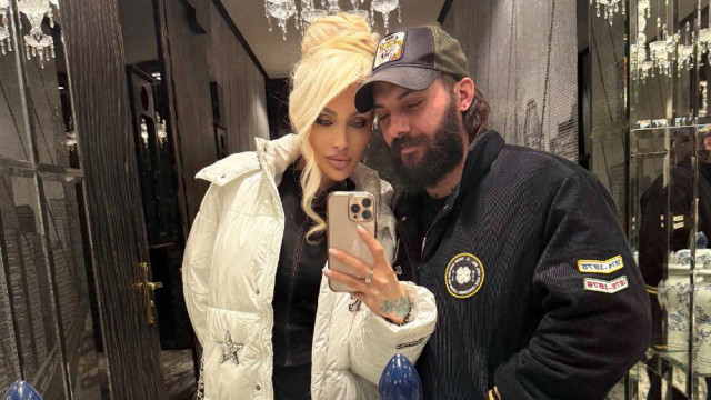 Никой не знае какво работи мъжът на Джулиана Гани след