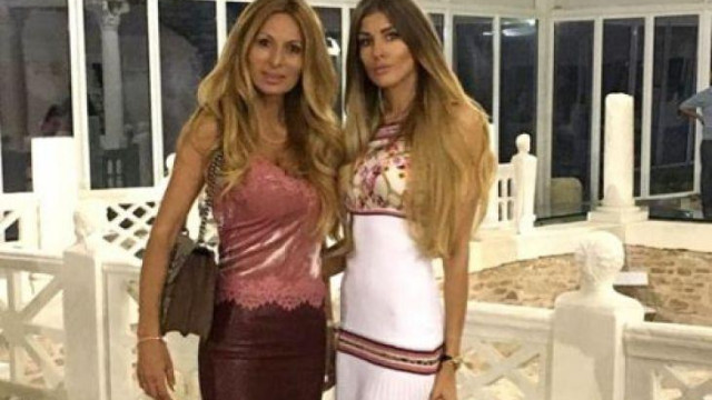 Мис България 2017 Тамара Георгиева продължава да е страшно близка