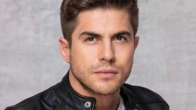 Иво Аръков пак рискува фалит коментира се в арт средите
Преди