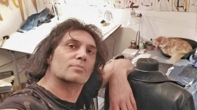 Невероятната история се случва в младостта на дизайнера който шие