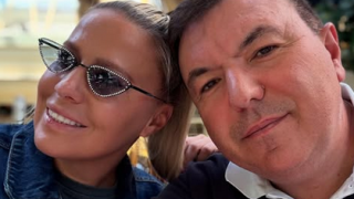 Жената на Костадин Ангелов се фука с очила за 950 евро