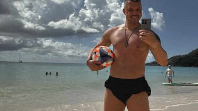 Валери Божинов замина за Сейшелите където представя България като посланик