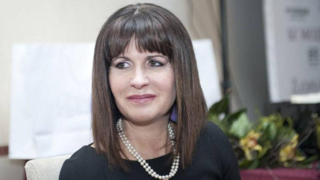 Най голямата правнучка на Тодор Живков –Людмила Стефанова която роди първото