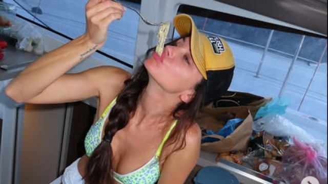 Не съм сготвила аз само консумирам възможностите на Алекс Раева Това